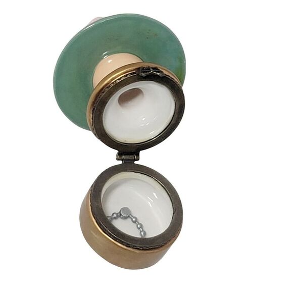 Vintage Green with Pink Bow Victorian Hat Hinged Trinket Box includes Trinket - Picture 7 of 10